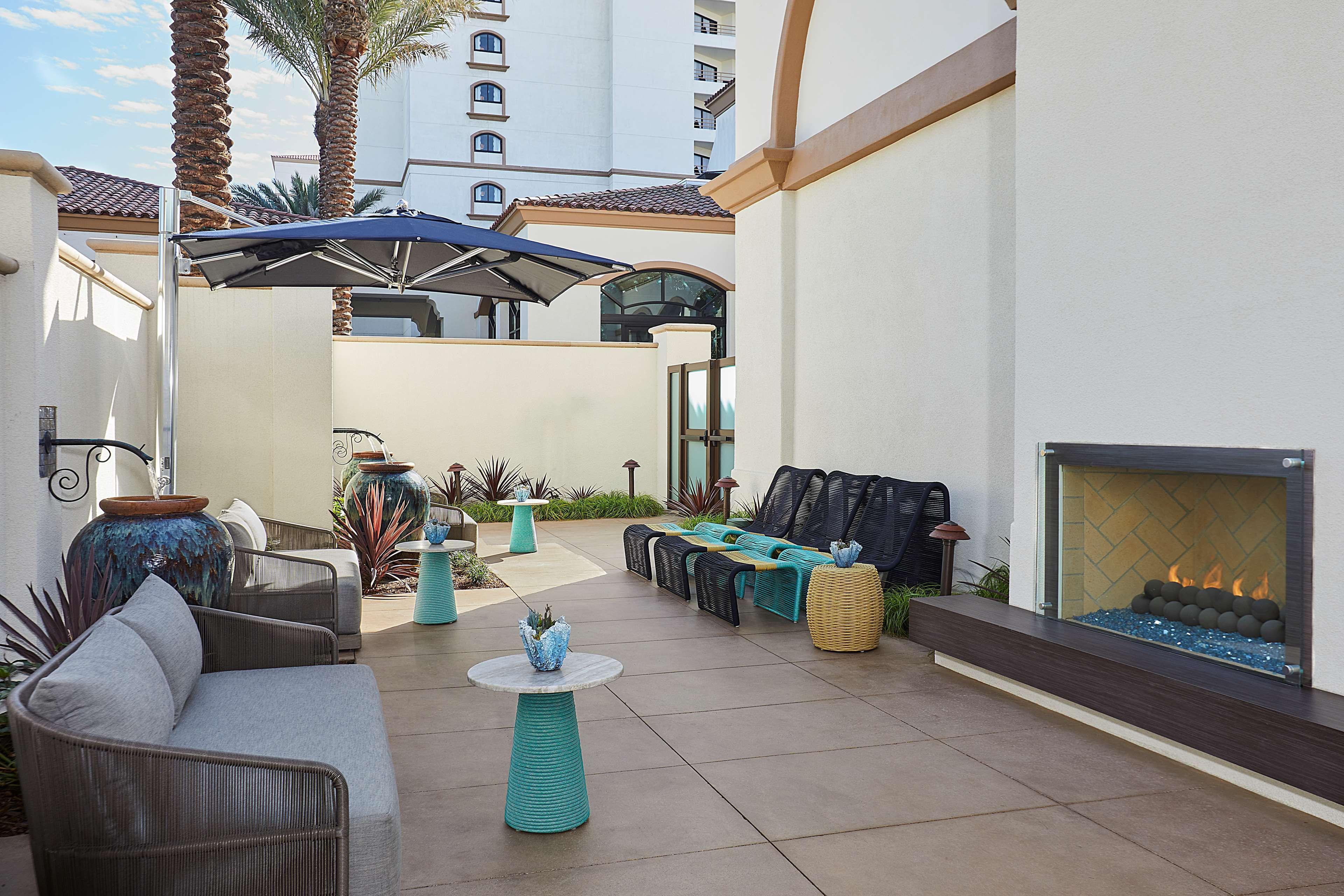 The Waterfront Beach Resort, A Hilton Hotel Huntington Beach Bagian luar foto