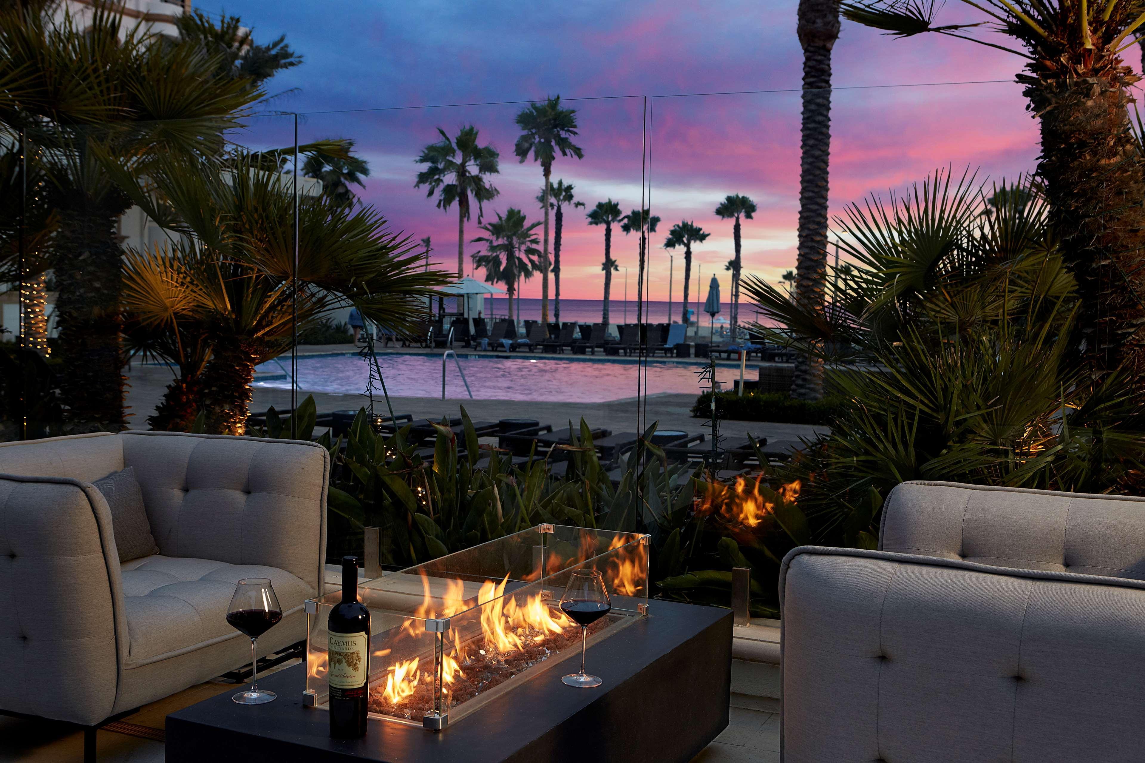 The Waterfront Beach Resort, A Hilton Hotel Huntington Beach Bagian luar foto